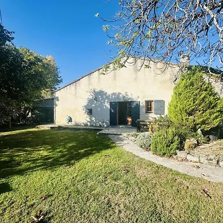 Hébergement de vacances Detached Rural Barn With Private Pool *
