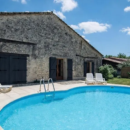 Feriehus Detached Rural Barn With Private Pool Saint-Aubin-de-Cadelech