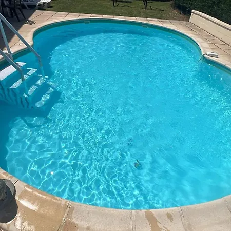 Detached Rural Barn With Private Pool *