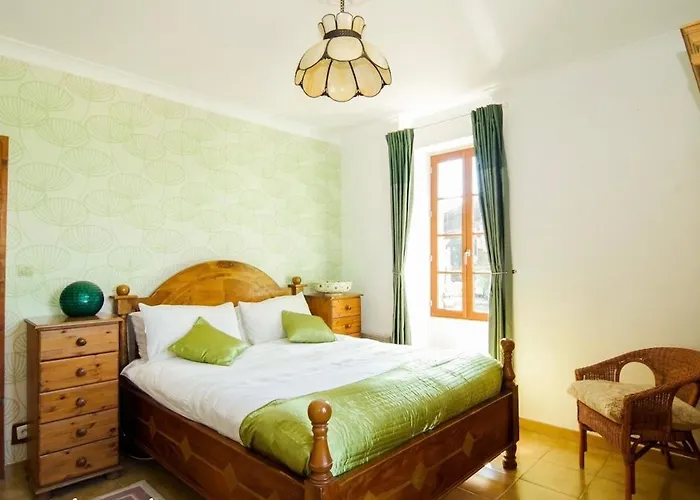 Detached Rural Barn With Private Pool Hébergement de vacances Saint-Aubin-de-Cadelech