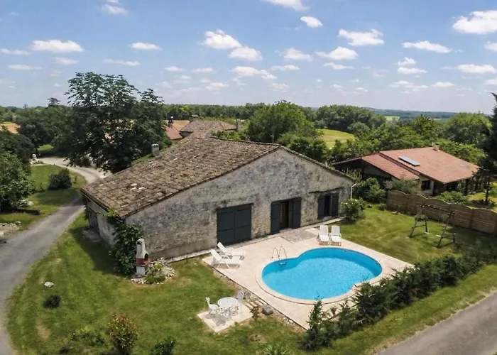 Hébergement de vacances Detached Rural Barn With Private Pool